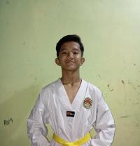JUARA 2 JUNIOR PEMULA U.48 PUTRA krisna Arya adiyaksa